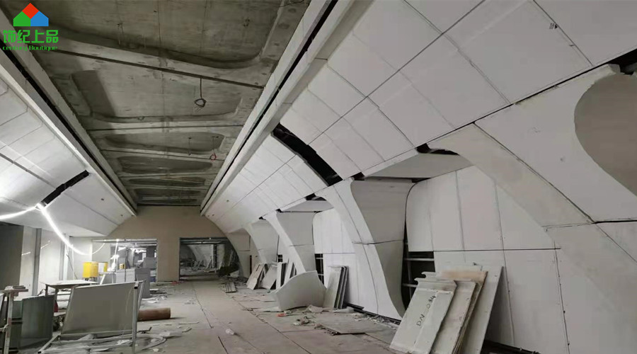 廣州南站地下空間GRG構件安裝